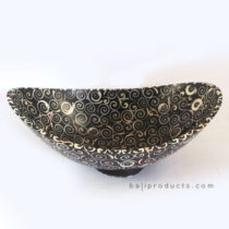 Curly Shell-Design Bowl