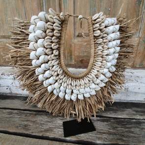 Straw Grass & Shell Circular Decor With Stand